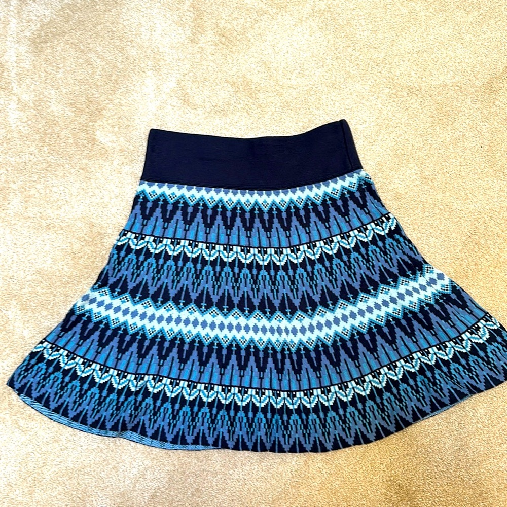 Aritzia Talula high waisted flare sweater skirt, size small, NWOT